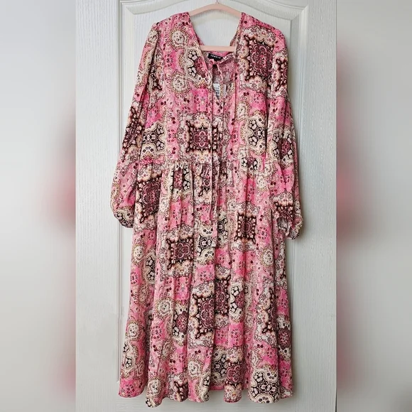 TORRID Mini Washable Long-Sleeve Gauze Tunic Dress in Medallion Pink, Size Large - Picture 8 of 12